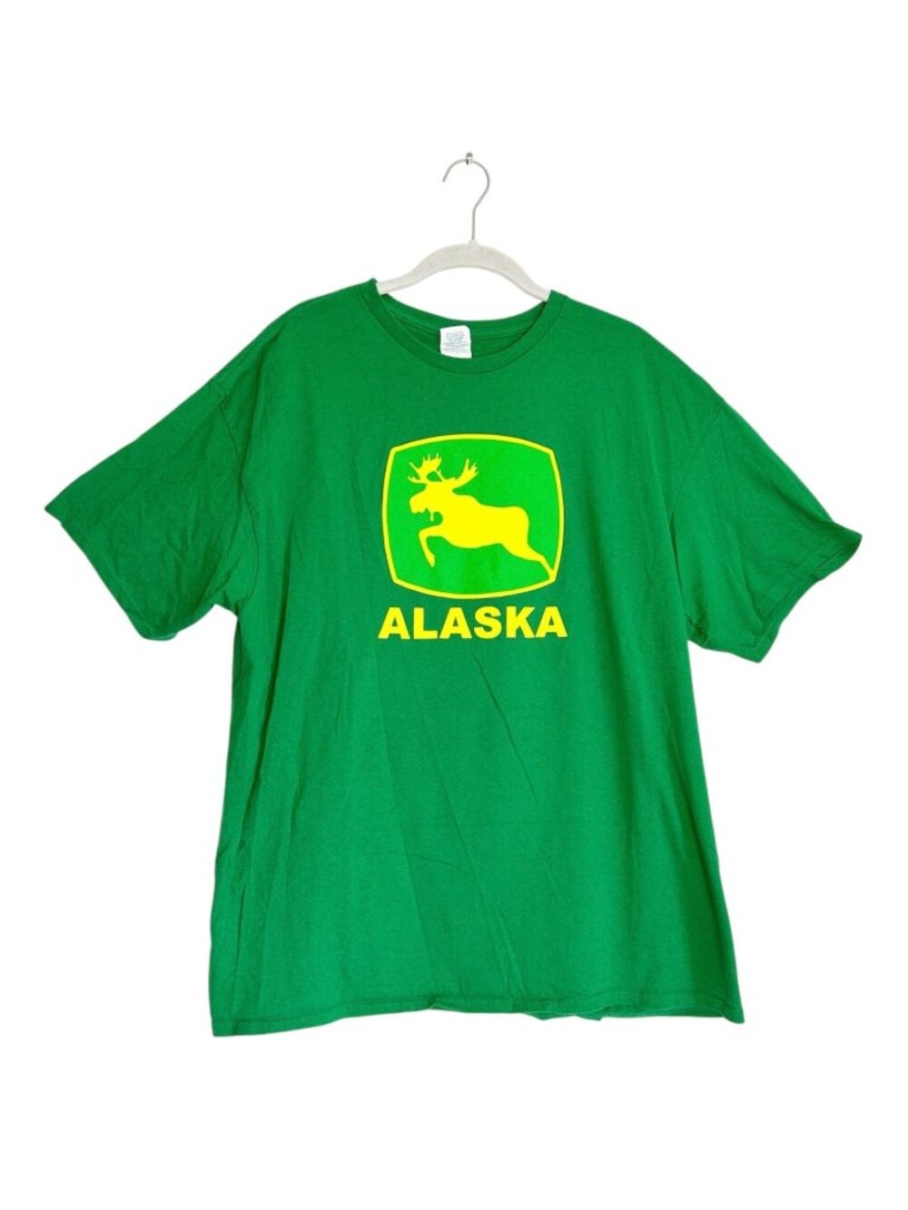 Alaska Moose Men's Tractor Company Parody Tee in Green /Yellow - Sz XL